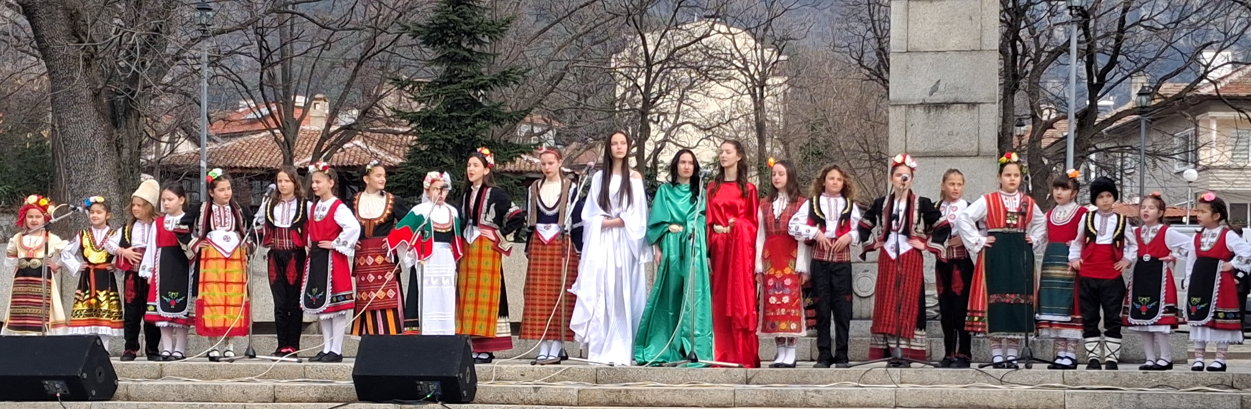 5 Фолклорна формация.jpg