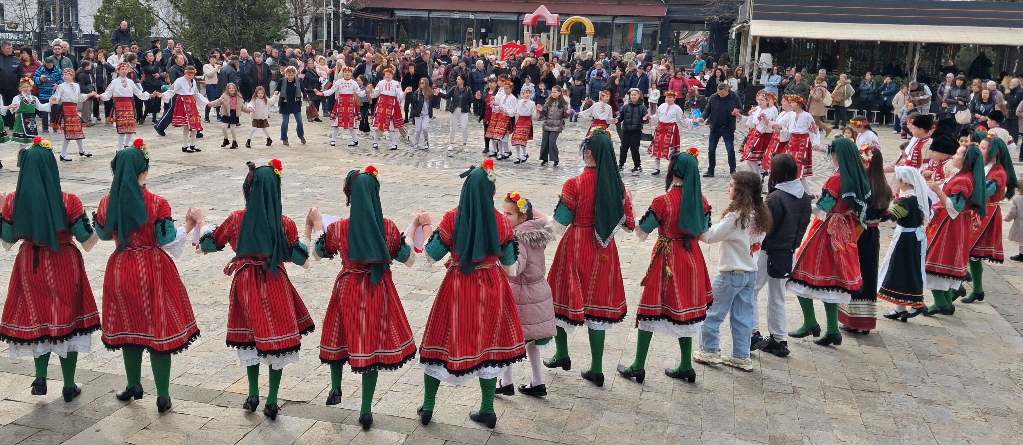 6 Танцов състав.jpg