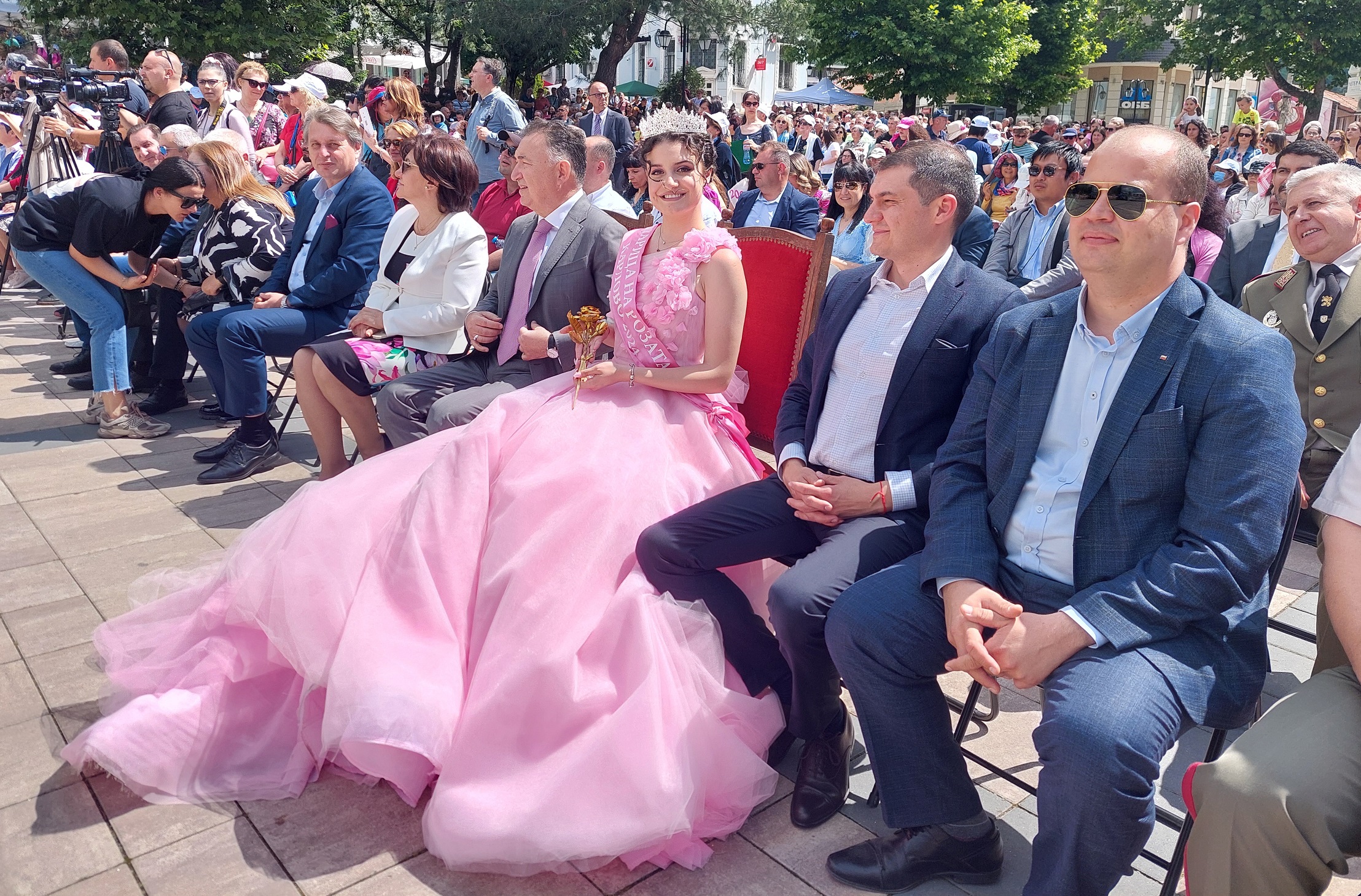 2 Официални гости.jpg