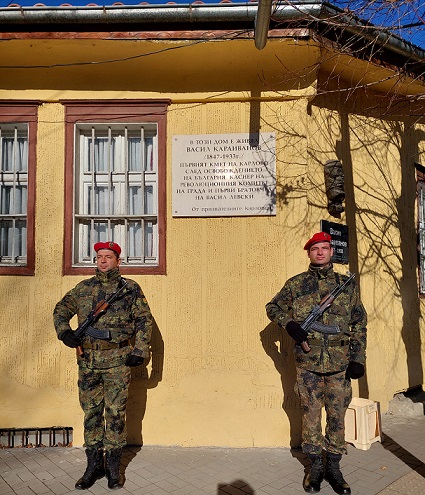 6 Къща Караиванов.jpg