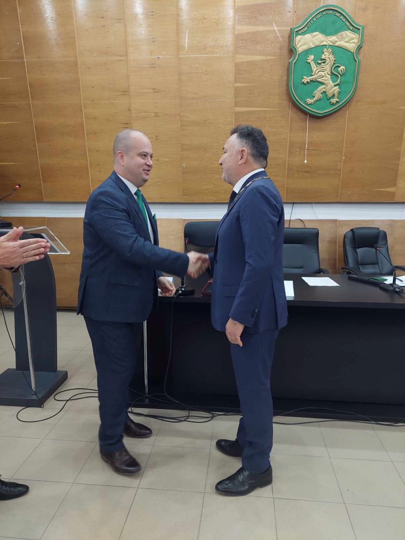 Обл. управител.jpg