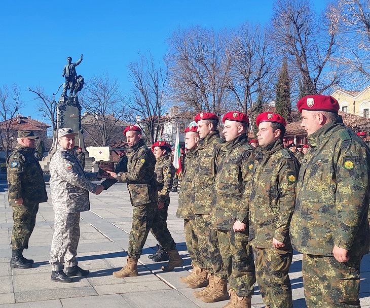 5 Награждаване.jpg