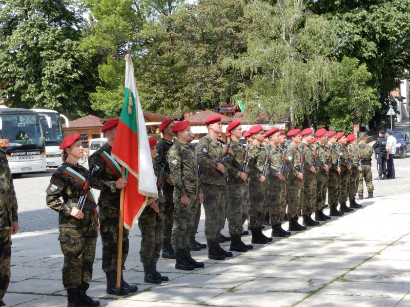 Калофер 8 май 5.jpg