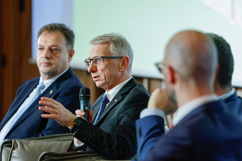 2 Панов-Денков.jpg