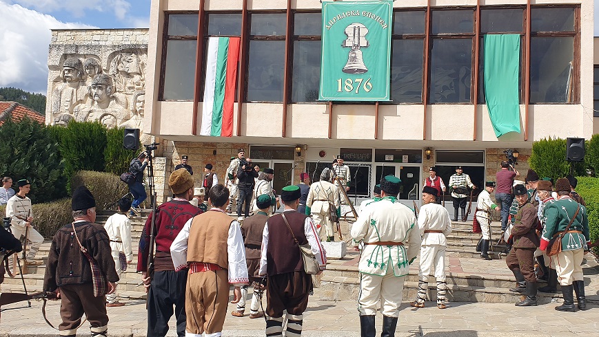 8 Възстановка.jpg