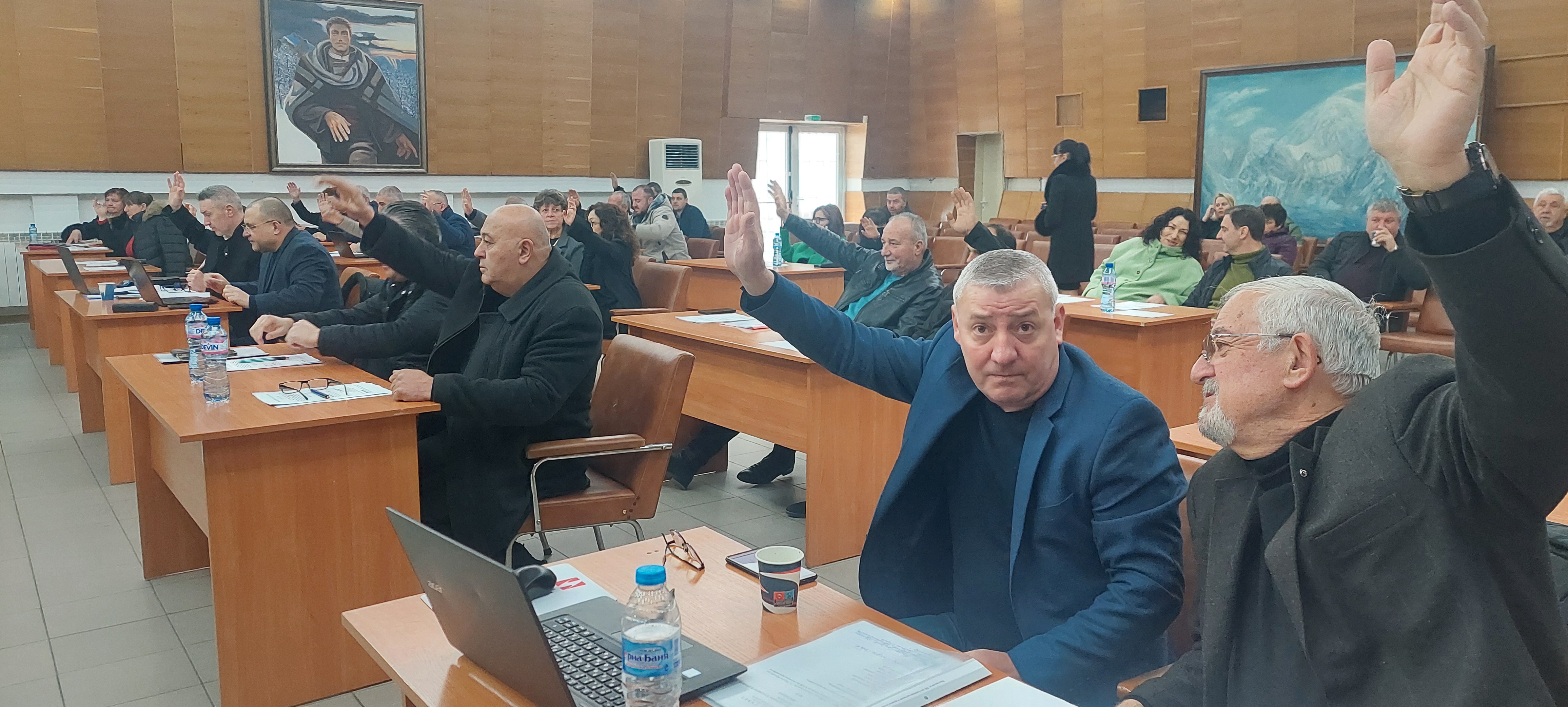 2 Гласуване.jpg