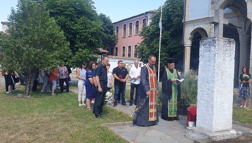 2 Панихида.jpg