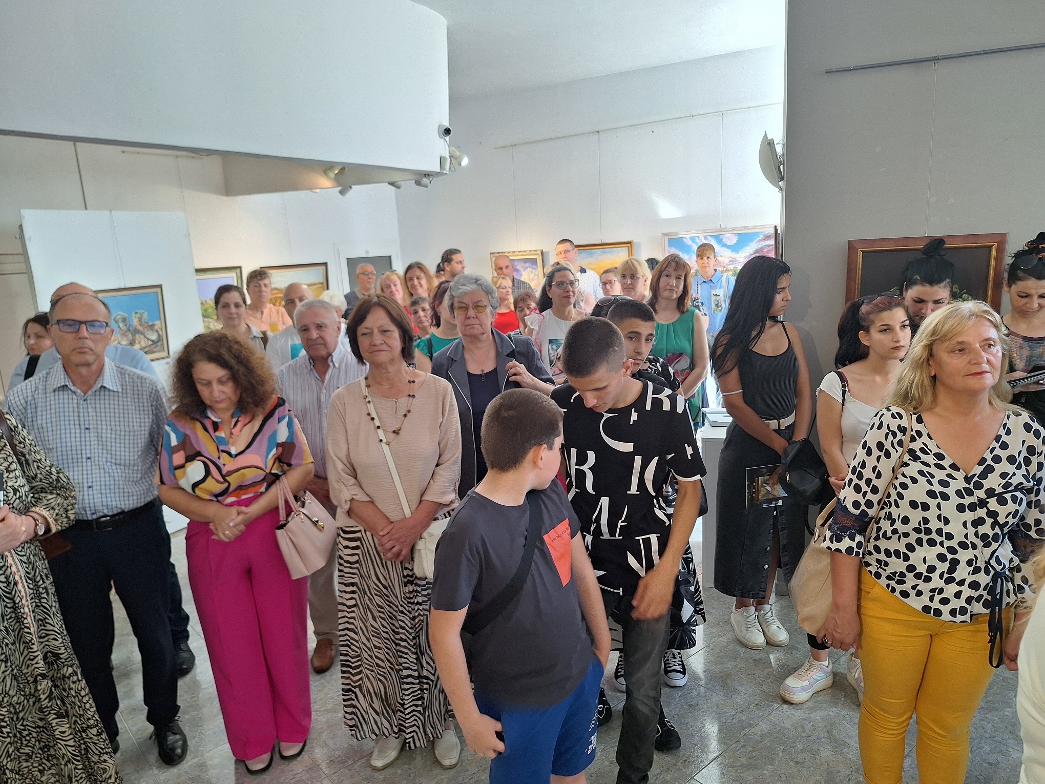 3 В залата.jpg