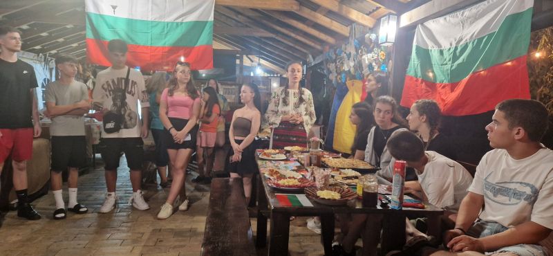 Младежи 3.jpg