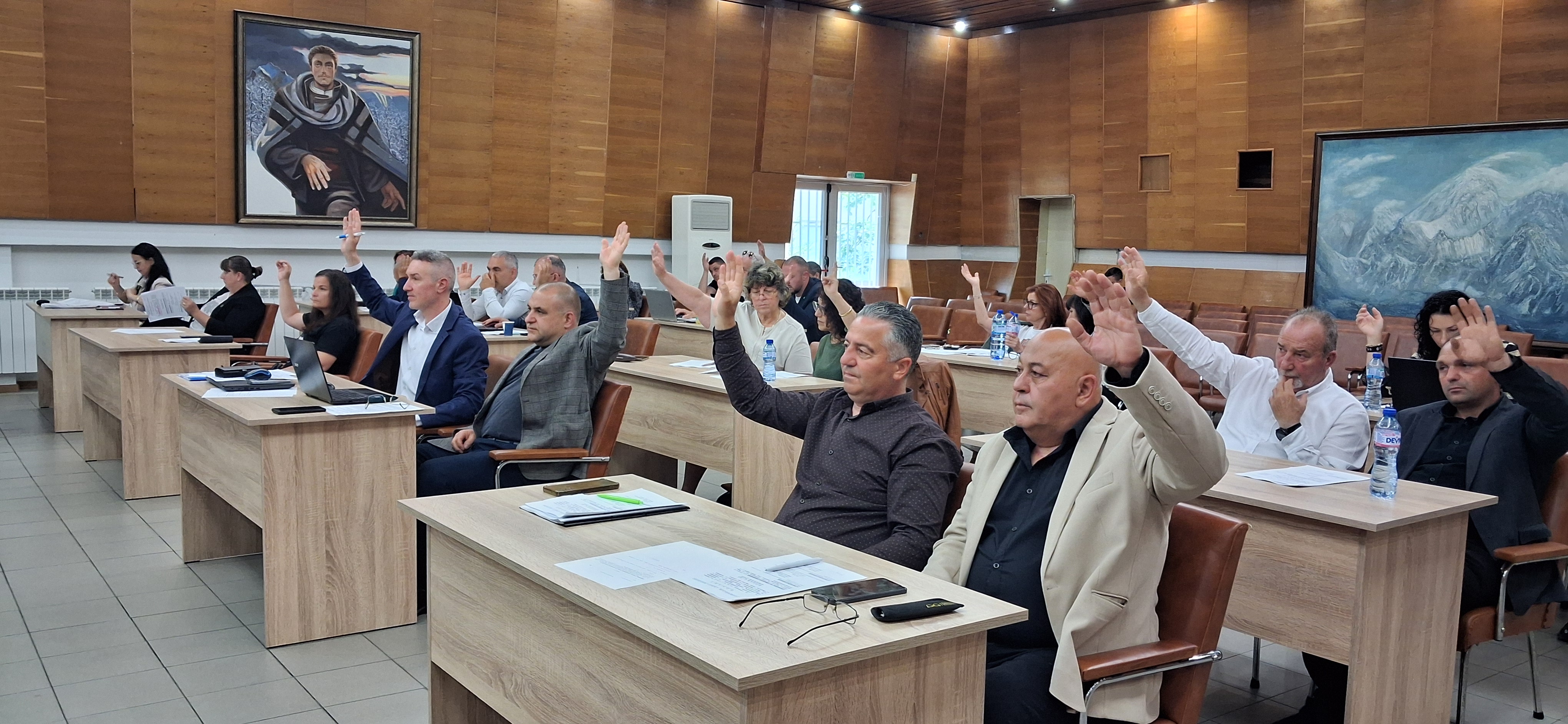 2 В залата.jpg